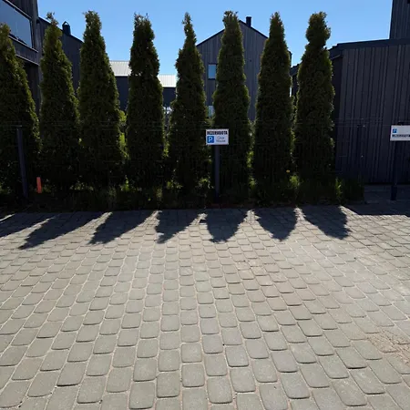 Gray House Апартаменти *