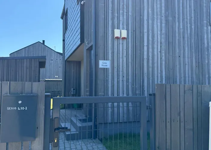 Gray House Апартаменты *